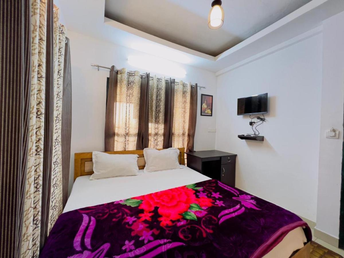 Sky Blue Resort Ooty Exterior foto